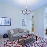 Apartment Canaletto With Canal View In Dorsoduro Venice